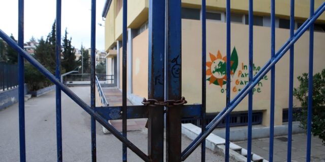Κορονοϊός: Κεραμέως – “Κανονικά η σχολική χρονιά, μαθήματα ίσως και μέσα στο Πάσχα”