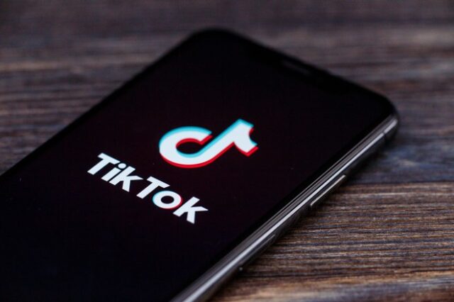 TikTok: Σε ισχύ νέες ρυθμίσεις γονικού ελέγχου – Όσα πρέπει να γνωρίζετε