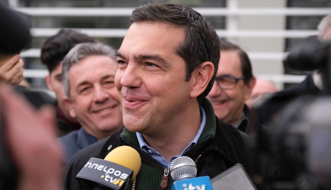 Επιμένει ο Αλέξης Τσίπρας για “κοινή νομοθετική πρωτοβουλία από τα προοδευτικά κόμματα και τους κοινωνικούς φορείς”