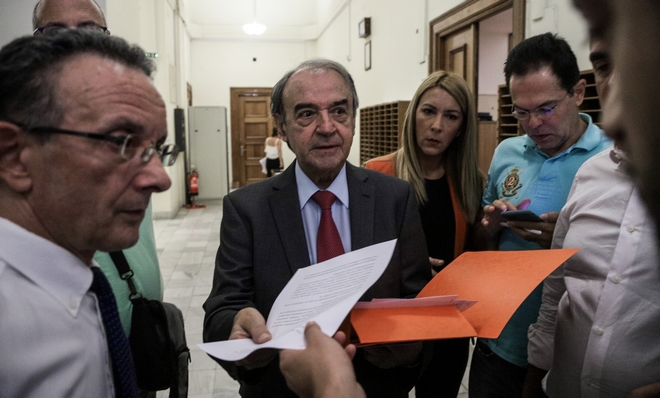 Δικηγόροι Παπαγγελόπουλου: “Η δίωξη είναι πολιτική και όχι ποινική”
