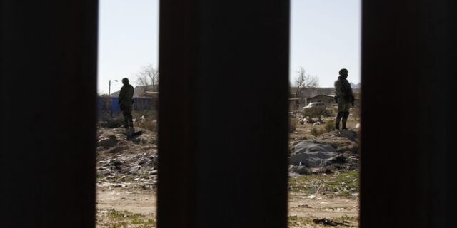 ΗΠΑ: Εκλεισαν γέφυρα σε κουβανούς μετανάστες