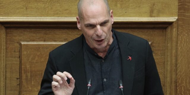 Κόκκινα δάνεια: Η απάντηση Βαρουφάκη σε Κουτσούμπα