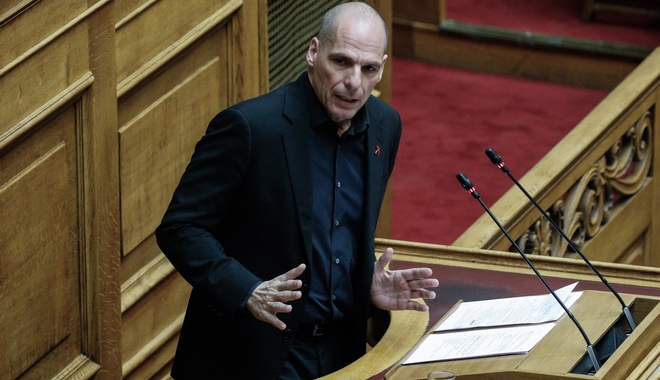 Βαρουφάκης: “Το μνημόνιο που ψήφισε και εφάρμοσε ο ΣΥΡΙΖΑ δεν διέφερε από τα προηγούμενα”