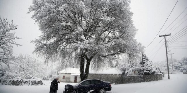 Κακοκαιρία: Στα λευκά η Φλώρινα – Κλειστά τα σχολεία