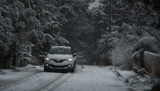 Αττική: Κλειστοί δρόμοι σε διάφορα σημεία του οδικού δικτύου λόγω των έντονων καιρικών φαινομένων