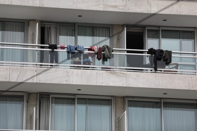 Κορονοϊός: Η διπλή καραντίνα φοιτητών σε ξενοδοχείο της Αθήνας