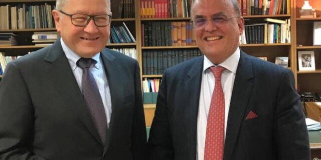 Συνάντηση Ζαββού – Ρέγκλινγκ με επίκεντρο τα κόκκινα δάνεια