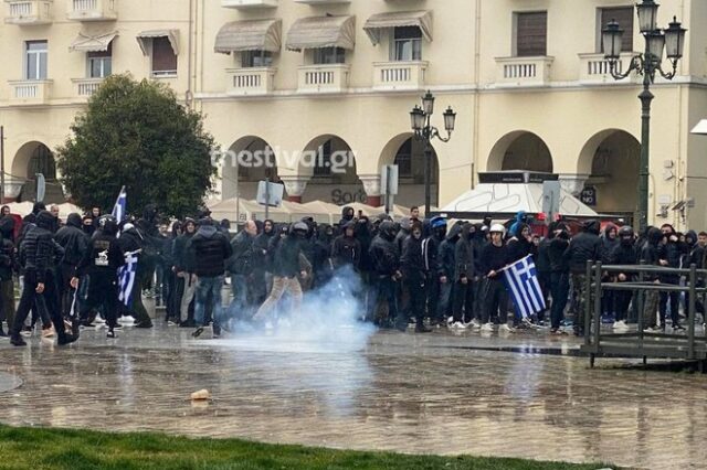 Θεσσαλονίκη: Μικροεντάστεις σε συγκεντρώσεις υπέρ και κατά των μεταναστών
