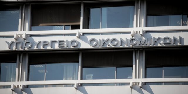 Ως το τέλος Ιουνίου φτάνουν τα “πυρομαχικά” του ΥΠΟΙΚ κατά του κορονοϊού