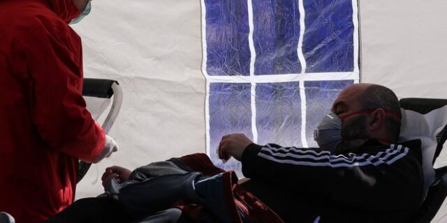 Ηράκλειο: Συγκινητική η ανταπόκριση του κόσμου για να δώσει αίμα – 150 φιάλες σε επτά ημέρες