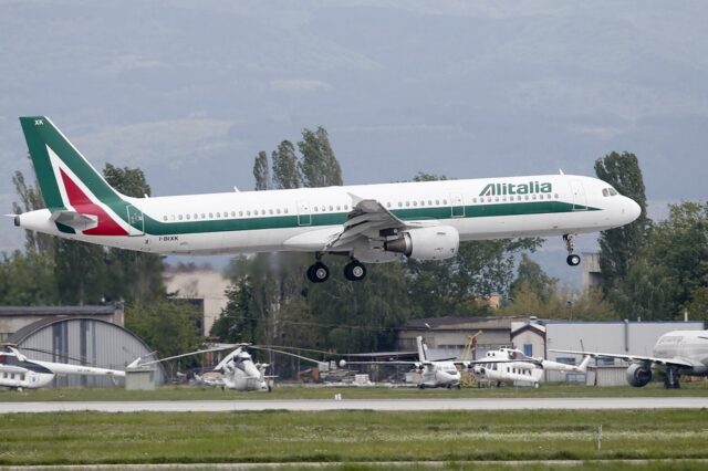 Κορονοϊός: Η Ιταλία σχεδιάζει κρατικοποίηση της Alitalia