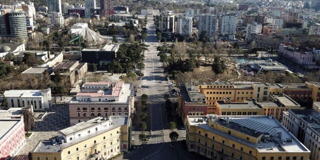 Κορονοϊός: Σε ισχύ ο στρατιωτικός νόμος στην Αλβανία