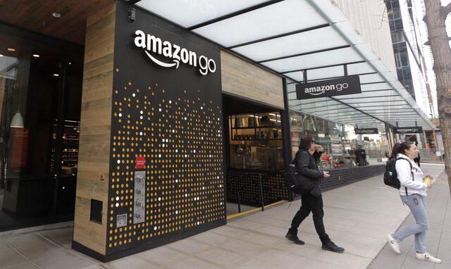 Απειλεί τη Γαλλία η Amazon μετά από εις βάρος της δικαστική απόφαση