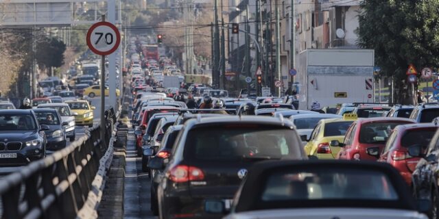 Αύξηση 7,7% στην έκδοση αδειών κυκλοφορίας αυτοκινήτων