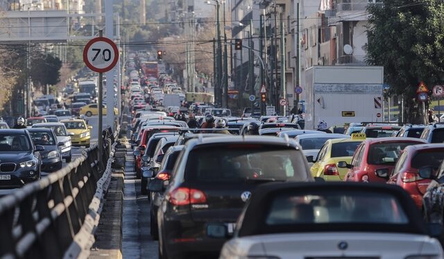 Αύξηση 7,7% στην έκδοση αδειών κυκλοφορίας αυτοκινήτων