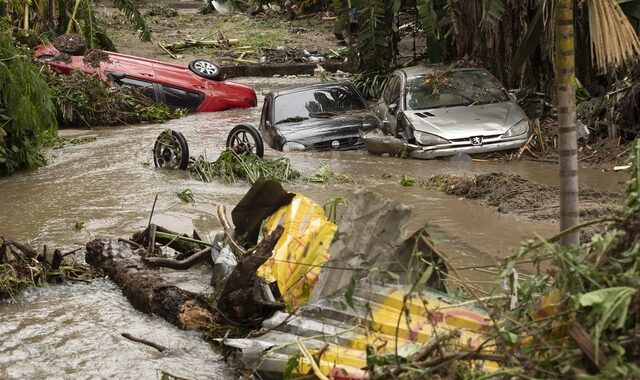 Βραζιλία: Τουλάχιστον 10 νεκροί από καταρρακτώδεις βροχές