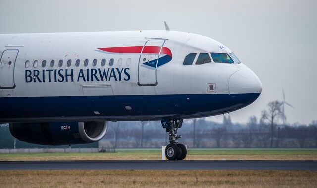 Κορονοϊός: Μείωση μισθού κατά 50% για τους πιλότους της British Airways