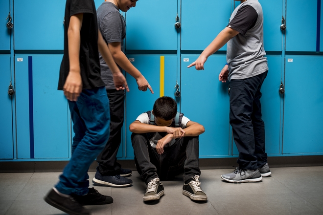 Bullying: Αυξητική τάση στην Ελλάδα – Δεκάδες οι κλήσεις από γονείς θυμάτων