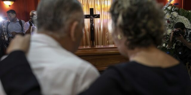 Κορονοϊός – Ιταλία: Δεν θα τελούνται γάμοι και κηδείες στις εκκλησίες