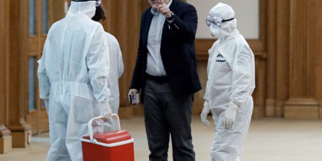 Κορονοϊός: Παραιτήθηκε ο Υπουργός Υγείας της Ρουμανίας