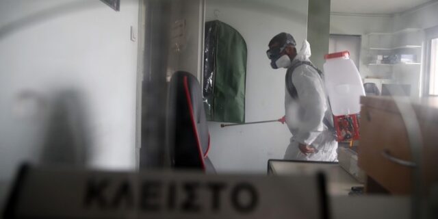 Κορονοϊός: Στα 117 τα κρούσματα σε όλη τη χώρα – Κλείνουν γυμναστήρια, σινεμά, θέατρα και κέντρα διασκέδασης