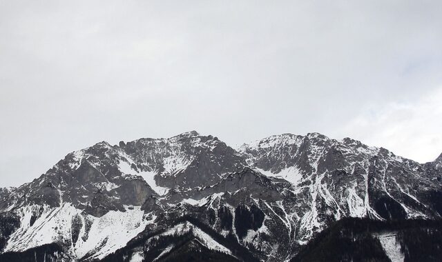 Αυστρία: Πέντε νεκροί από χιονοστιβάδα στο Ντάχσταϊν