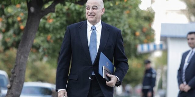 Επικοινωνία Δένδια με τον ΓΓ του ΝΑΤΟ Γενς Στόλτενμπεργκ