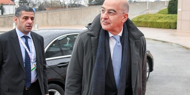 Εκνευρισμός στην Τουρκία για τις δηλώσεις Δένδια