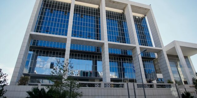 Κορονοϊός: Δικογραφίες “από το παράθυρο” για τους καταστηματάρχες που έχουν παρανομήσει