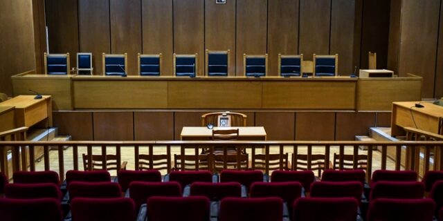 Θεσσαλονίκη: Τιμωρήθηκαν δύο έφηβοι για διακίνηση γυμνών φωτογραφιών ανήλικης