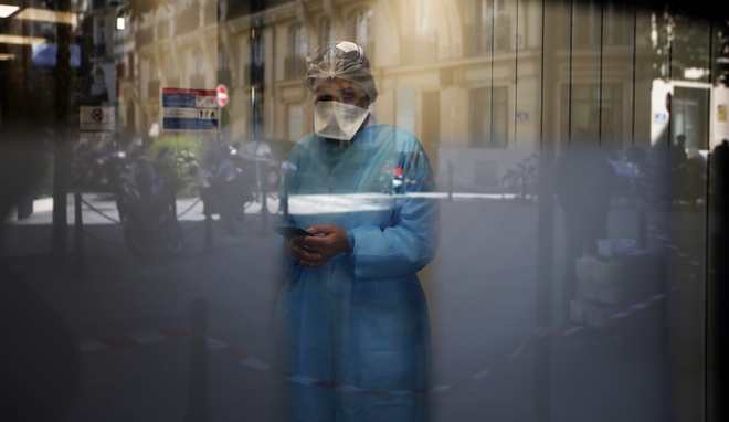 Κορονοϊός: Πέντε οι γιατροί που έχουν πεθάνει στη Γαλλία