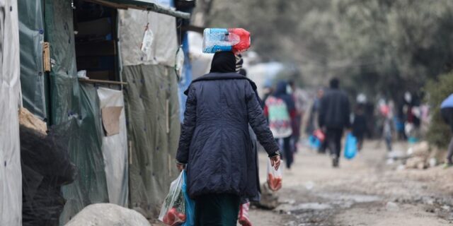 Αναγκαστική αποχώρηση των αναγνωρισμένων προσφύγων μέσα σε 30 μέρες από τις δομές