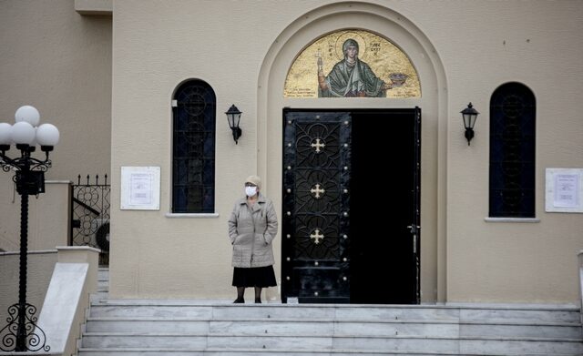 Κορονοϊός-Εκκλησίες: Παράταση της απαγόρευσης ως τις 11 Απριλίου