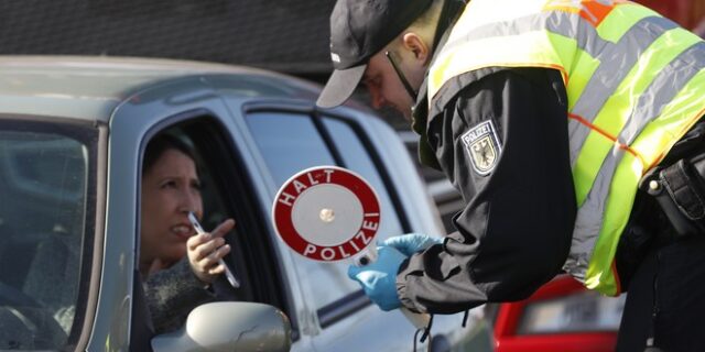 Κορονοϊός: 1.046 νέα κρούσματα στην Ελβετία – Επιστρατεύεται η πολιτοφυλακή