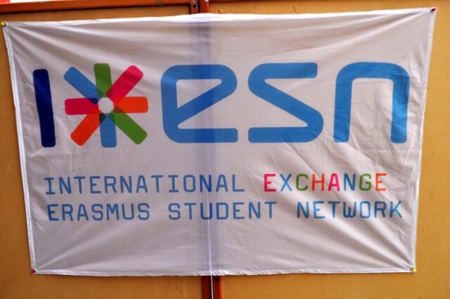 Κορονοϊός: Τι θα γίνει με το πρόγραμμα Erasmus+