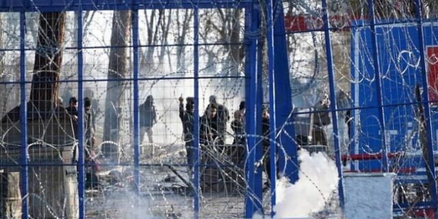 Έβρος: Νέα επεισόδια στις Καστανιές – Ρίψεις χημικών από την τουρκική πλευρά