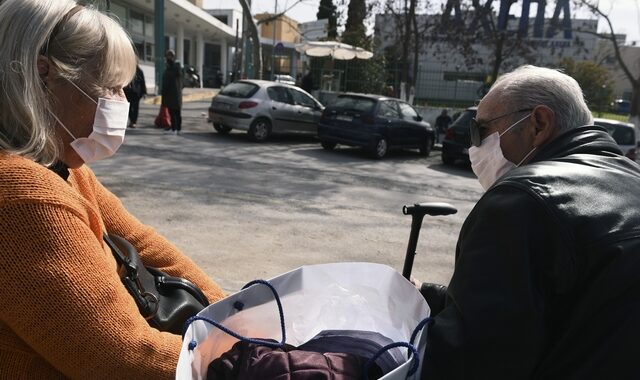 Οδηγία προς τις ευπαθείς ομάδες: Αποφύγετε τα ταξίδια