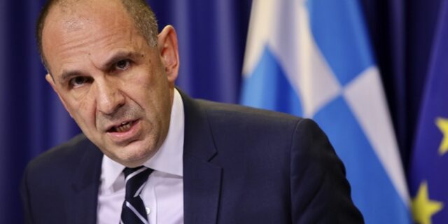 ΣΥΡΙΖΑ: Τα 8 ψέματα του Γεραπετρίτη