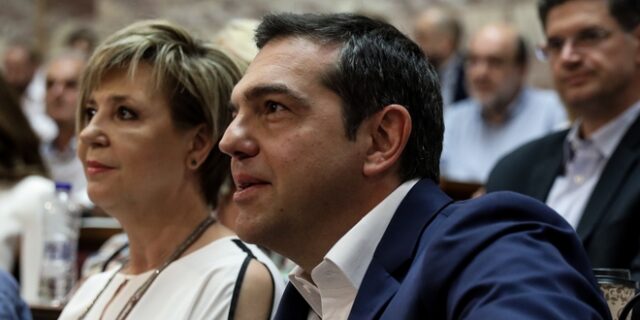 ΣΥΡΙΖΑ: Η μείωση της βουλευτικής αποζημίωσης να είναι υποχρεωτική