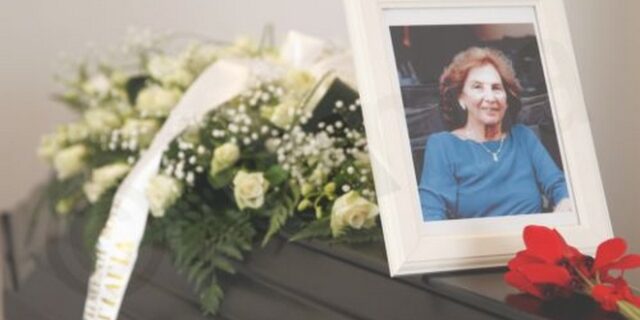 Άλκη Ζέη: Σε κλίμα συγκίνησης το τελευταίο αντίο στη σπουδαία συγγραφέα