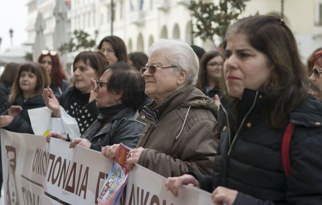 Ποιες πρωταγωνιστούν στη “φεμινιστική απεργία” για την ημέρα της γυναίκας και ποια κόμματα τη στηρίζουν