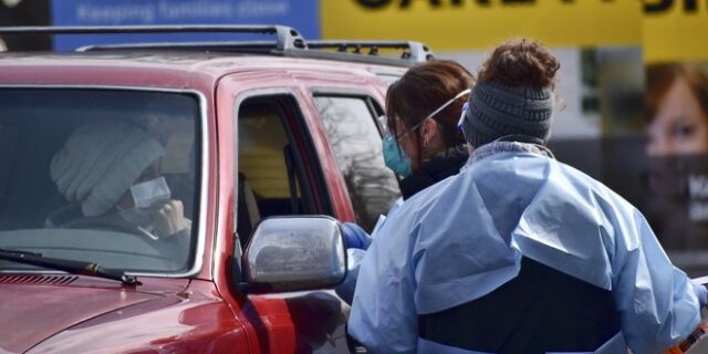 Κορονοϊός – ΗΠΑ: Ο στρατός μετατρέπει φοιτητικές εστίες σε ΜΕΘ