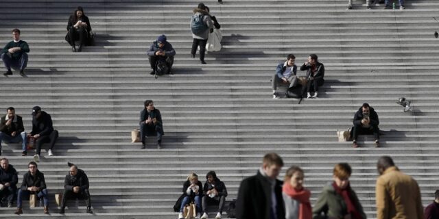 Κορονοϊός:  61 νεκροί στη Γαλλία