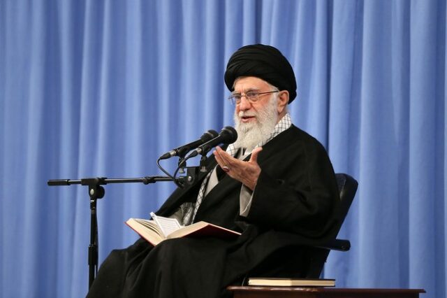 Ιράν: Ο ανώτατος πνευματικός ηγέτης απονέμει χάρη σε 10.000 φυλακισμένους