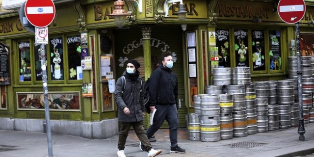 Κορονοϊός: Σχεδόν 140.000 Ιρλανδοί βρέθηκαν άνεργοι εξαιτίας του ιού
