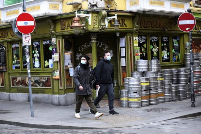 Κορονοϊός: Αυξάνονται τα κρούσματα του νέου στελέχους στην Ιρλανδία