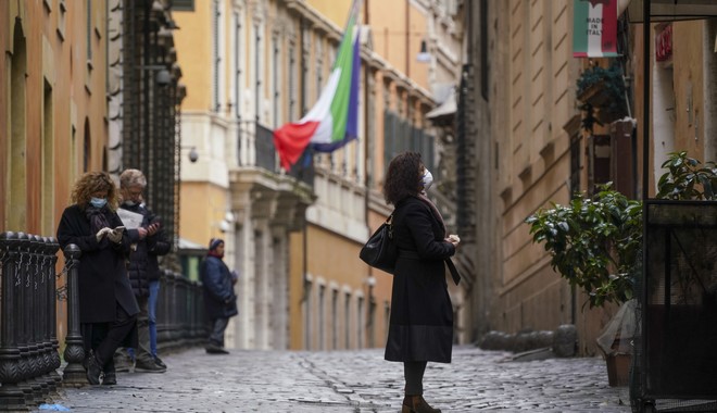 Κορονοϊός: Σημαντική μείωση των θανάτων στην Ιταλία