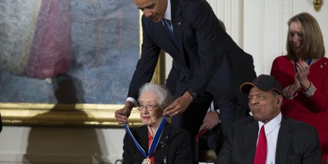 Katherine Johnson: Απεβίωσε σε ηλικία 101 ετών η θρυλική μαθηματικός της NASA