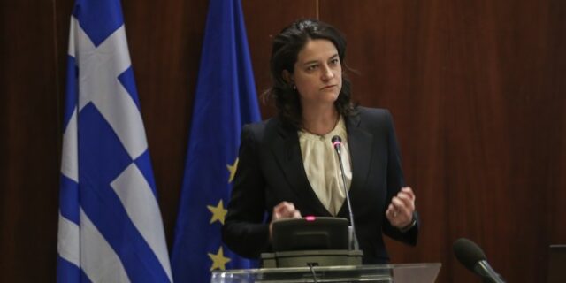 Κεραμέως: Τι θα ισχύσει με την εξ αποστάσεως εκπαίδευση