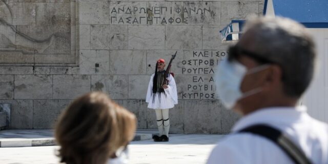 Κορονοϊός: Για την ώρα η Ελλάδα δείχνει αντοχές. Πώς δεν θα γίνουμε Ιταλία